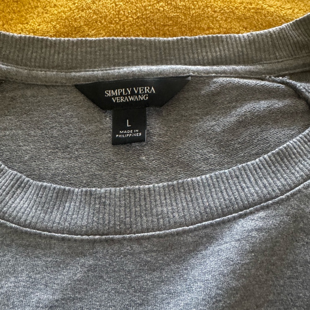 Simply Vera Vera Wang Gray w/yellow Stripe Women’s Sweater Set